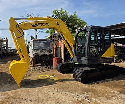 รถสภาพสวย พร้อมใช้งาน มีให้บริการ